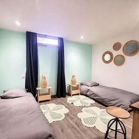 Apartment De 3 Chambres A Raphael A 200 M De La Plage Avec Jardin Clos Et Wifi